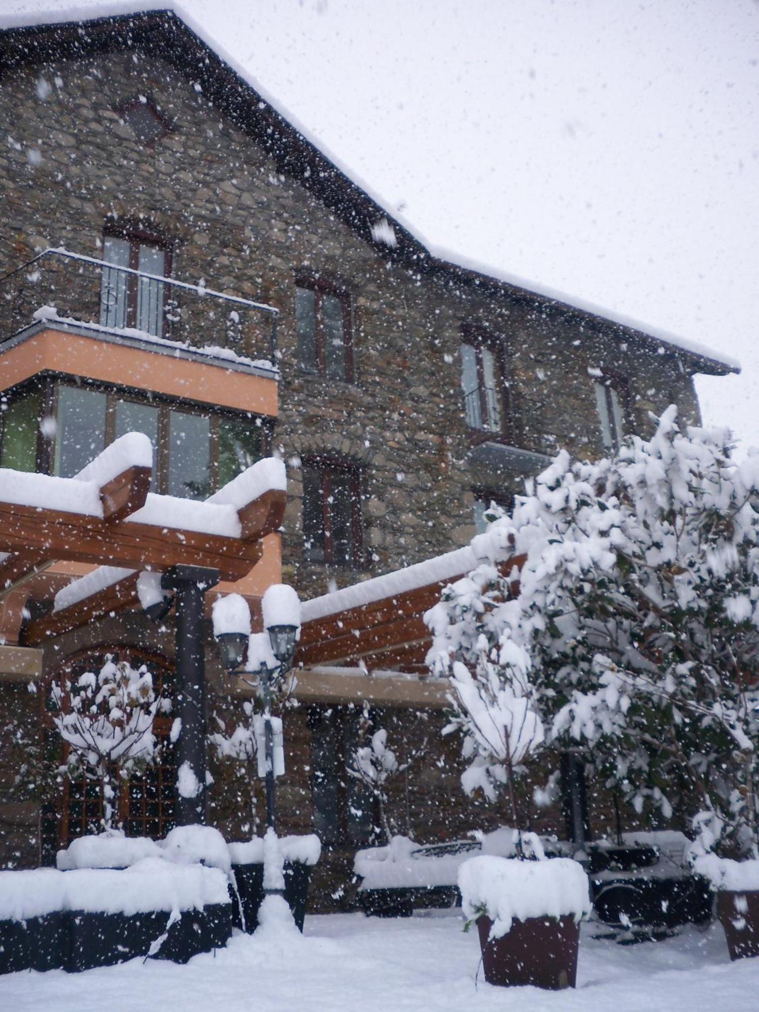 Hostal Vall D'Aneu By Arcas & Sambola Esterri D'Aneu Εξωτερικό φωτογραφία